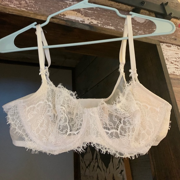 victorias secret lace brallete - Picture 1 of 5